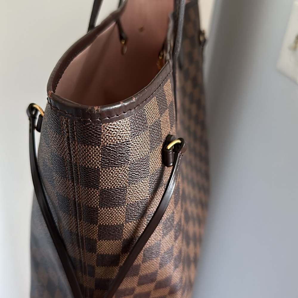 Louis Vuitton MM Neverfull - Picture 7 of 14
